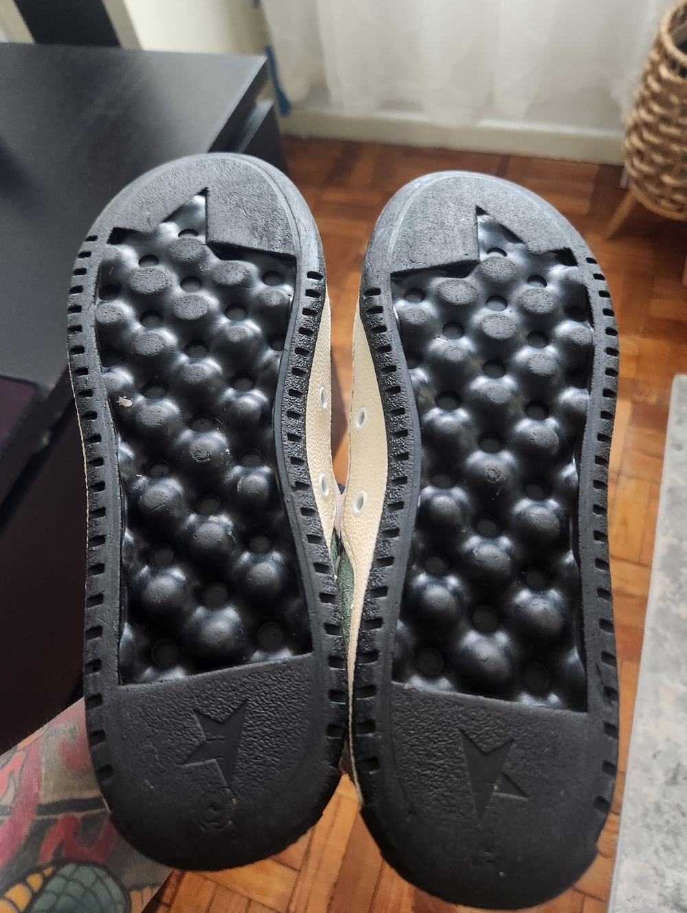 Golden Goose Yeah Size 37  White Sneakers with Hot Pink Star and Animal Print - Picture 4 of 12